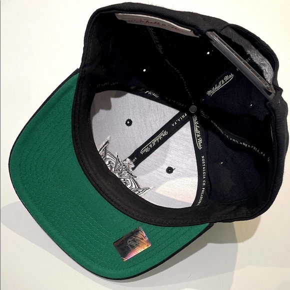 *NEW* Mitchell & Ness Los Angeles Kings Crown Snapback Hat - Picture 7 of 7